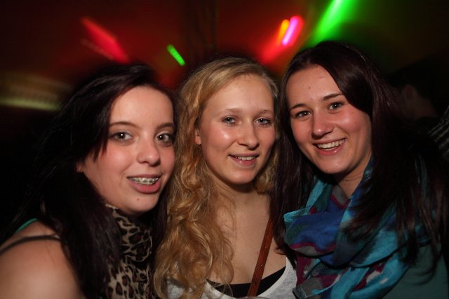 (002)--2012-11-10_23-46-27