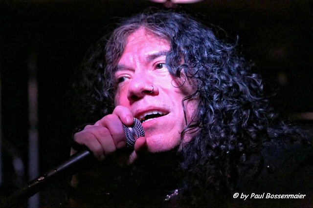 2013-3-vicious-rumors-03